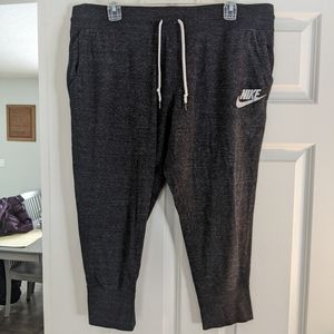 Nike Joggers (Dark Heather Gray)
